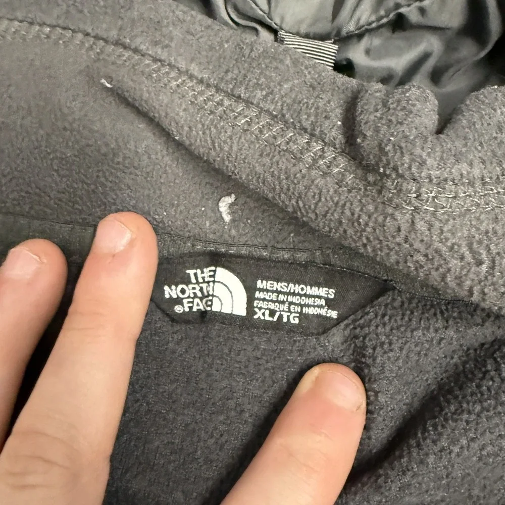 The North Face DryVent Jacket Mens XL Grey Black Good Hooded Waterproof Shell